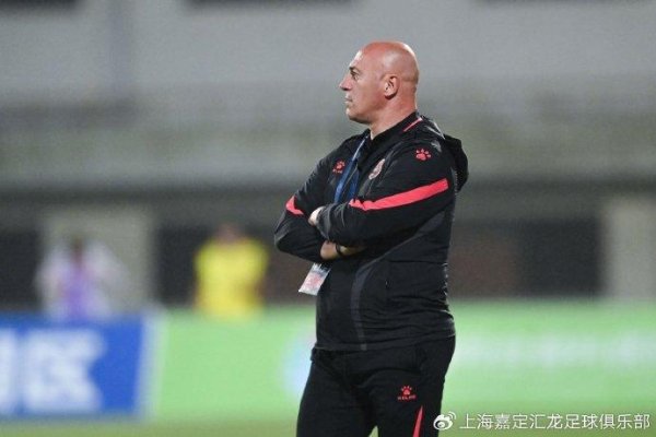 中甲三队皆换帅：场合不妙时 换帅换活法