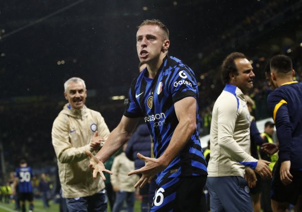 莫雷托: 纽卡夏窗报价弗拉西洋被国米休止 那不勒斯截胡博尼失败