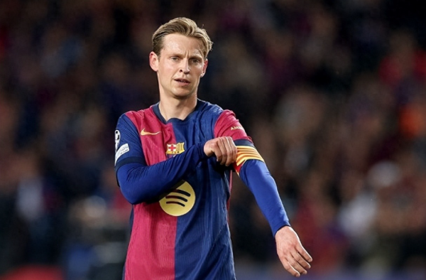 德容骄气减薪续约巴萨, 换来长期遵守奖盼长留履历