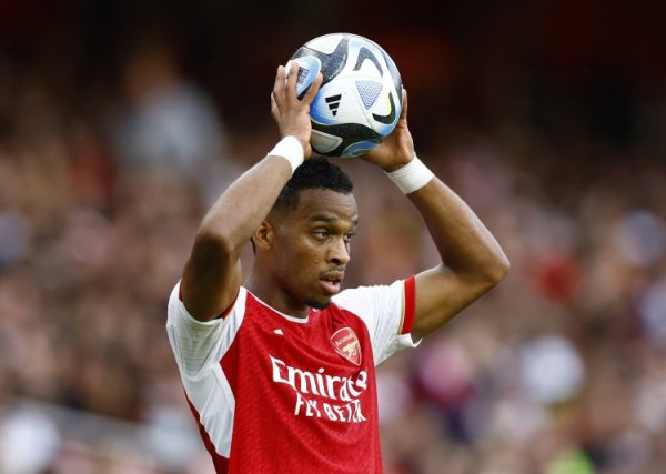 真实拼了！廷伯半场完成6次抢断，跨越阿森纳其他队友之和