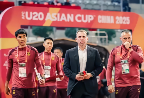 足互助出决定，国足启用中方西宾组，范志毅、杨晨契机来了？