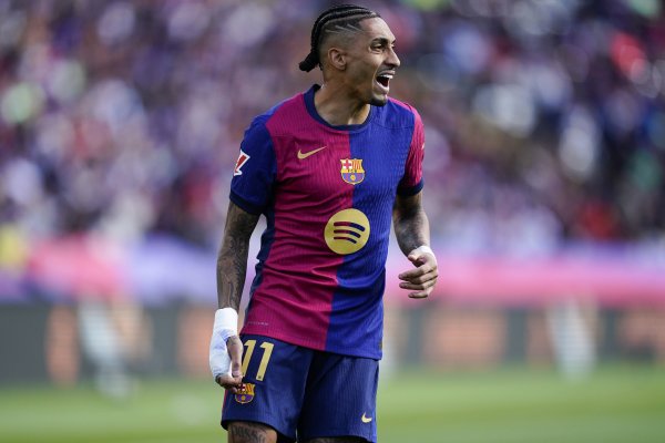 马卡报：拉菲尼亚大腿后侧不适被换下，展望会缺席周一联赛