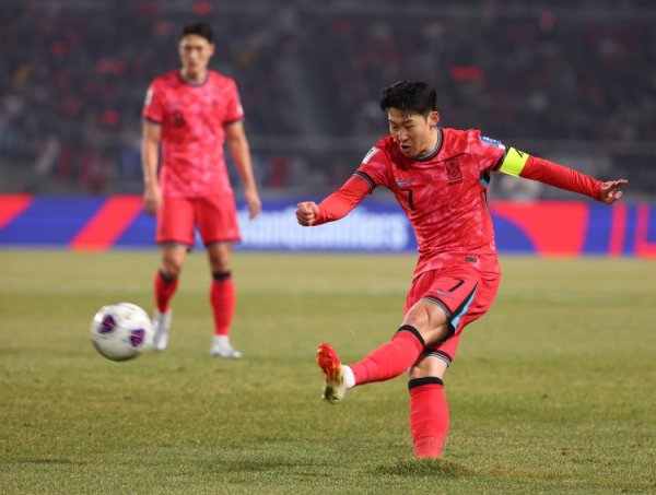 韩媒：孙兴慜无缘亚足联最好&不如他的球员却能入选，让东说念主蒙眬