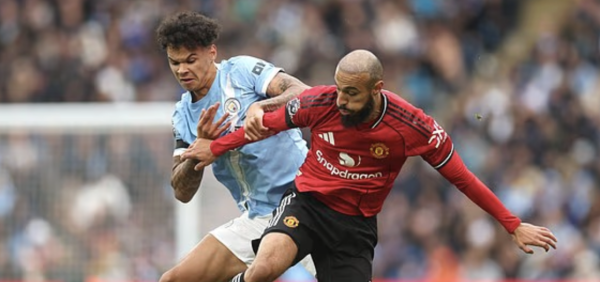 邮报：马兹拉维秃头造型亮相疑似植发，新发型引球迷热议