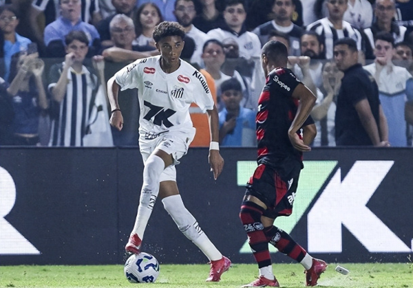 利物浦切尔西争夺小罗比尼奥, 星二代解约金颇高