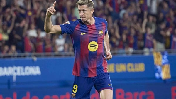 莱万多夫斯基回来, 37岁的他仍在追逐梅西C罗的脚步