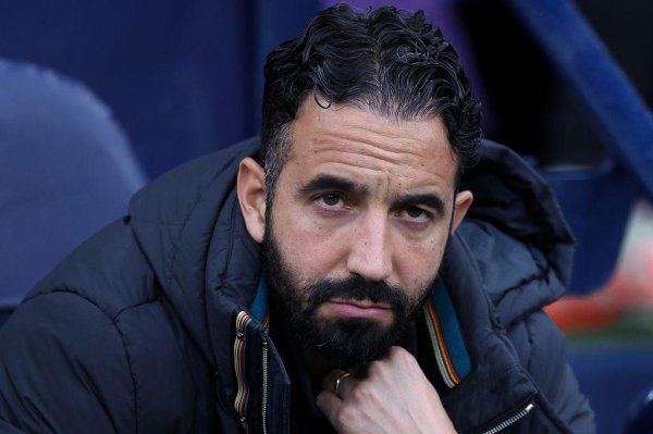 阿莫林下课最新发达：曼联曝新担忧，继任者候选名单浮出水面