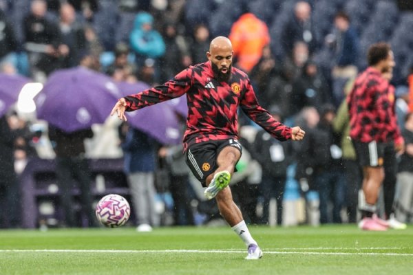 3球1助，姆伯莫本赛季英超平直参与4球，曼联球员中最多