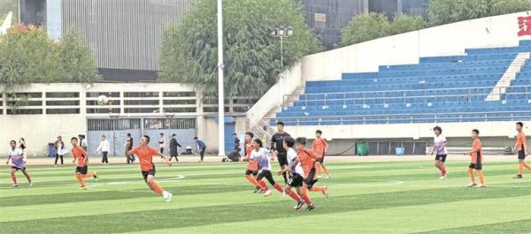 兰西城市群青少年足球赛鸣哨