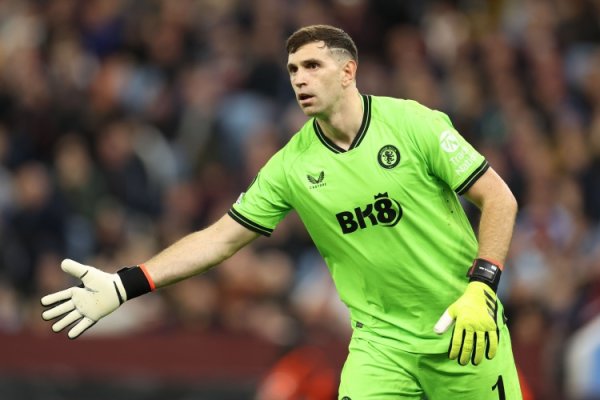 阿媒：斯卡洛尼念念执行新门将，马丁内斯不会入选本期阿根廷大名单