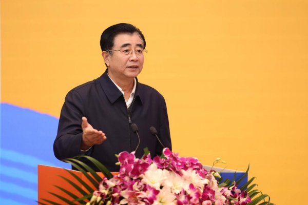 宋凯出席钱潮杯交流会并语言：中国足球要发展，一定要多交流