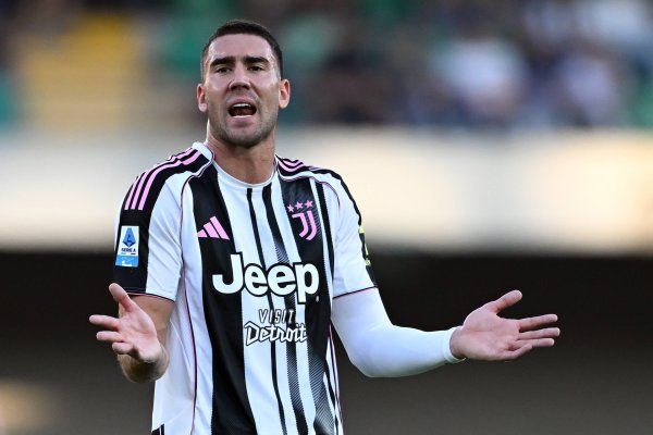 记者：罗马迥殊引进弗拉霍维奇，尤文但愿幸免明夏免费放东谈主