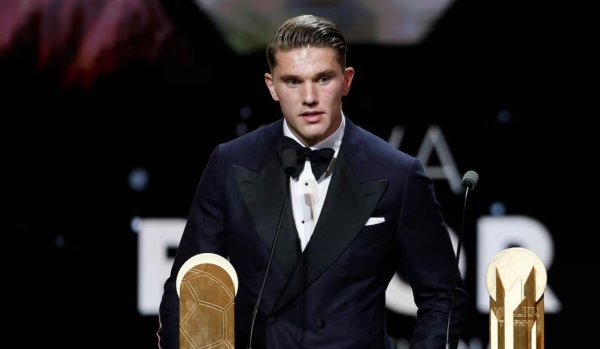 为何姆巴佩取得欧洲金靴，取得盖德·穆勒奖的却是哲凯赖什？